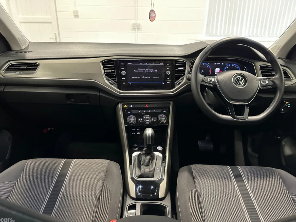 Volkswagen T-Roc SUV, Diesel, 2020, White