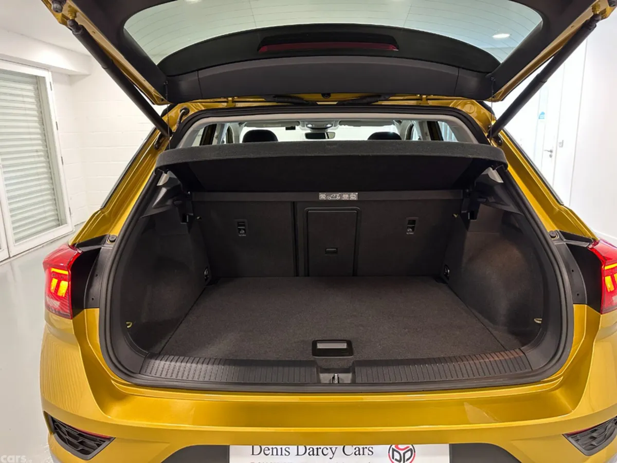 Volkswagen T-Roc SUV, Diesel, 2021, Gold