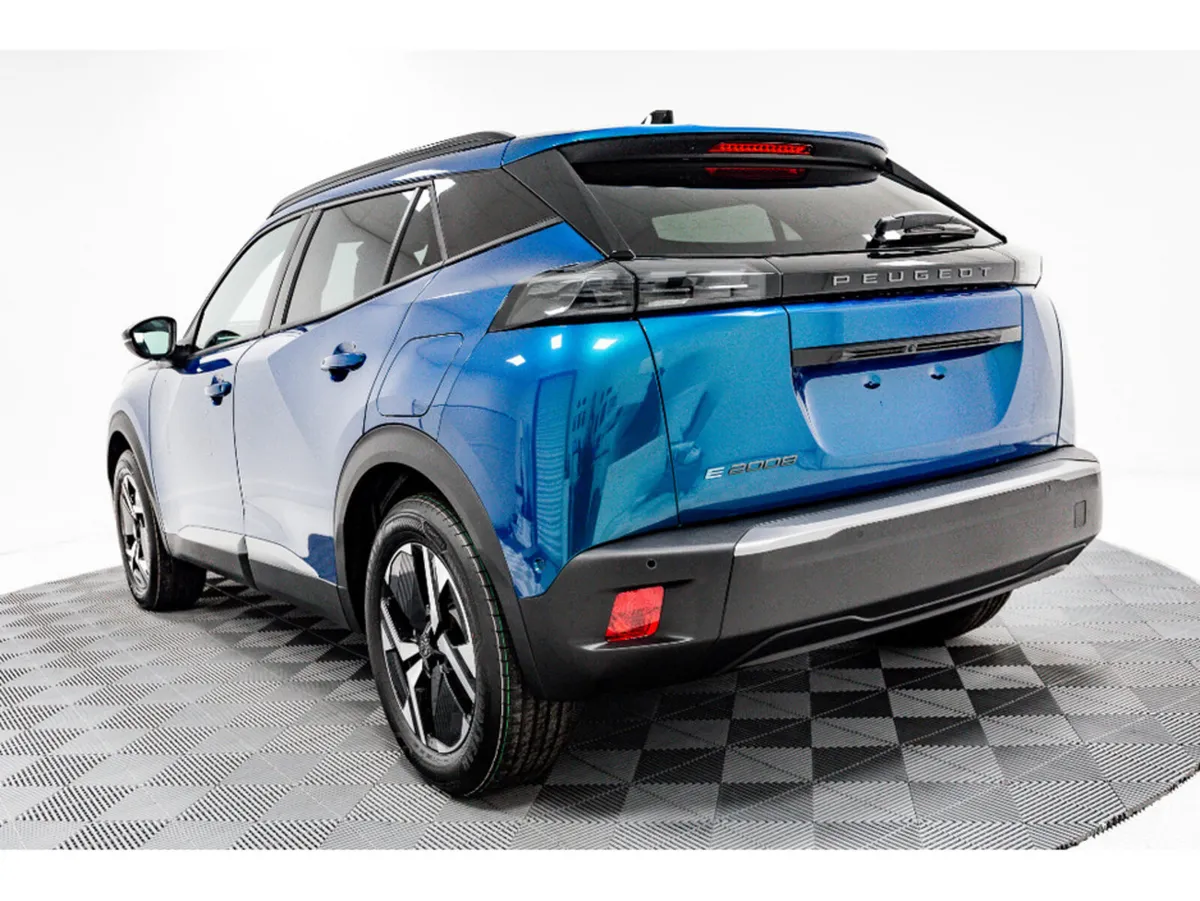Peugeot 2008 SUV, Electric, 2026, Blue