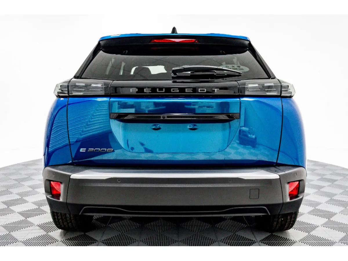 Peugeot 2008 SUV, Electric, 2026, Blue