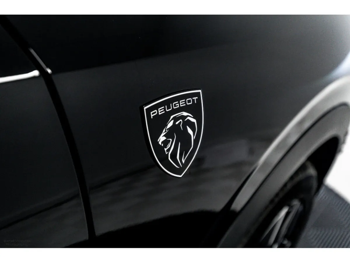 Peugeot 3008 SUV, Electric, 2026, Black