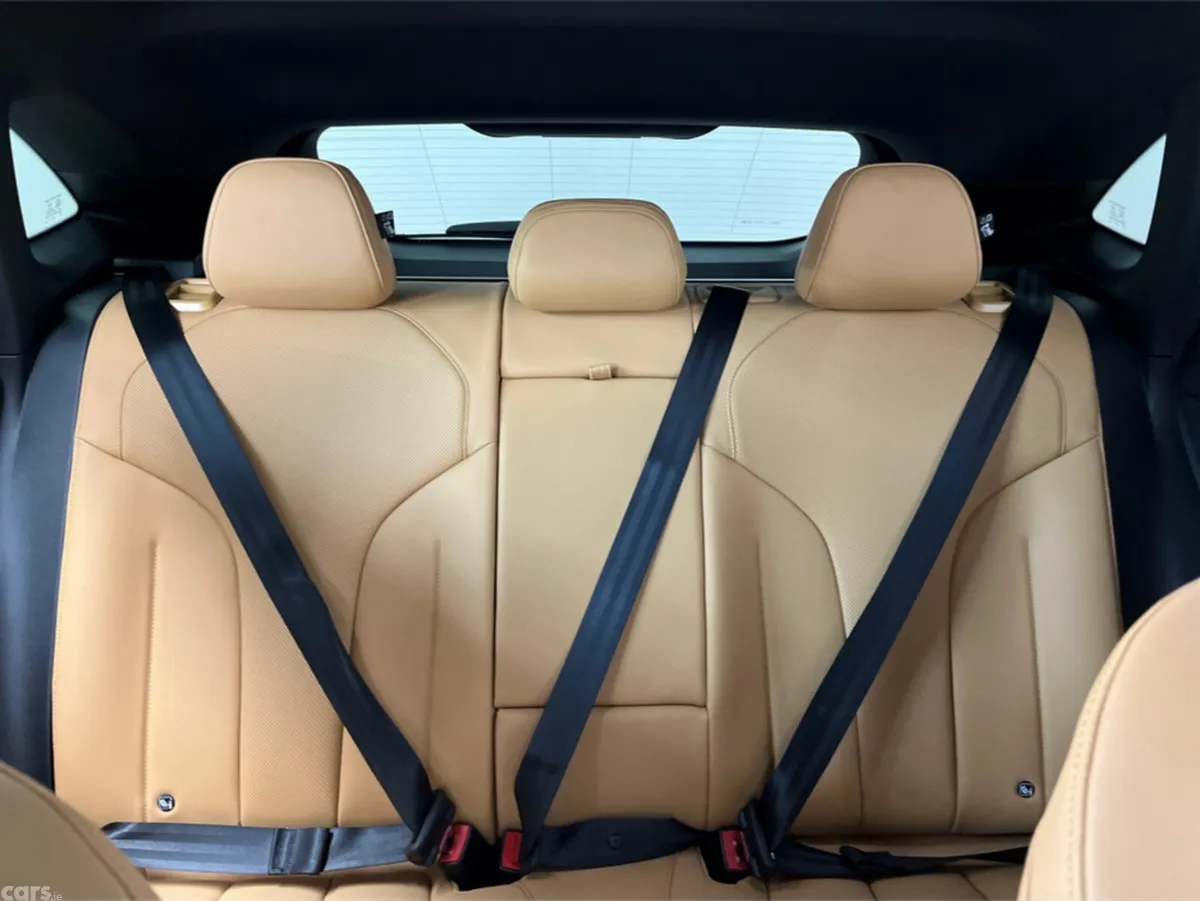 MG HS SUV, Petrol Plug-in Hybrid, 2027, Black