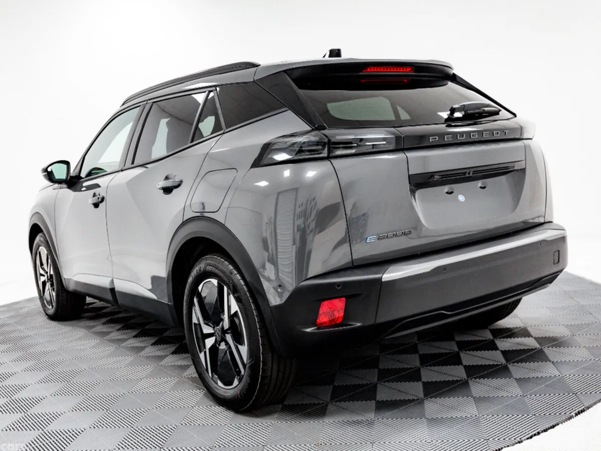 Peugeot 2008 SUV, Electric, 2026, Grey