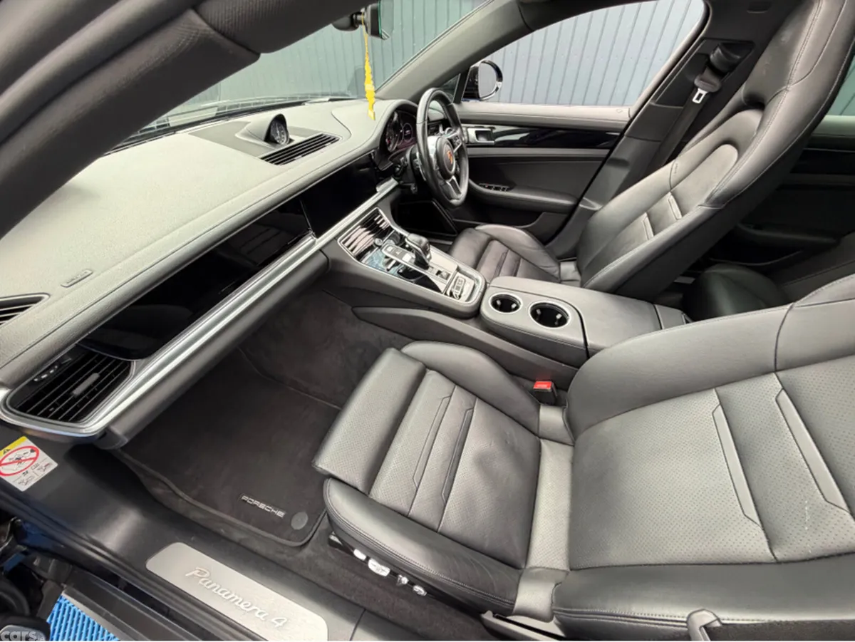 Porsche Panamera Estate, Petrol Hybrid, 2020, Black