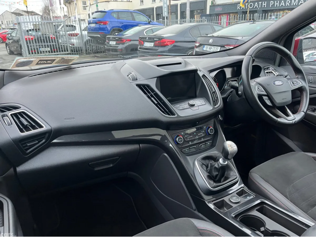 Ford Kuga SUV, Diesel, 2018, Red