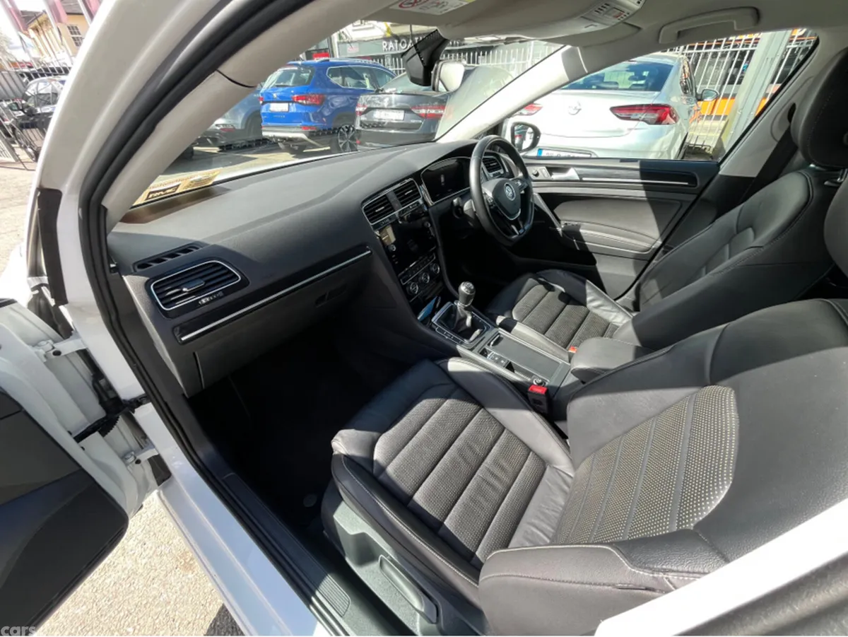 Volkswagen Golf Hatchback, Diesel, 2020, White