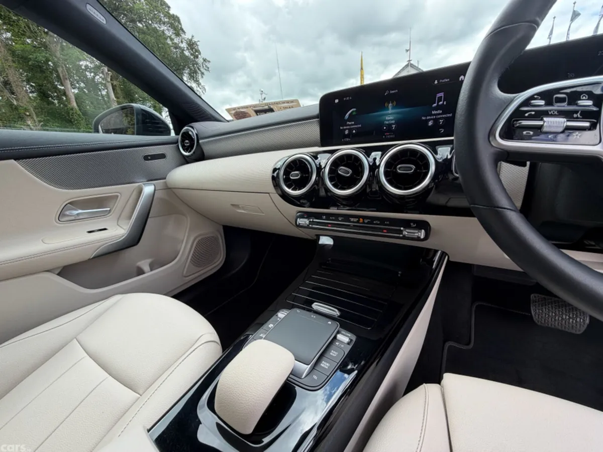 Mercedes-Benz CLA Saloon, Petrol, 2022, Blue