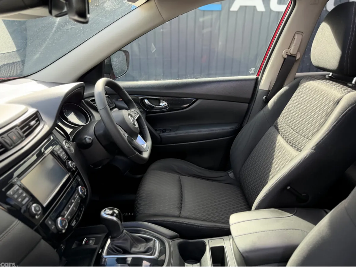 Nissan X-Trail MPV, Diesel, 2020, Red