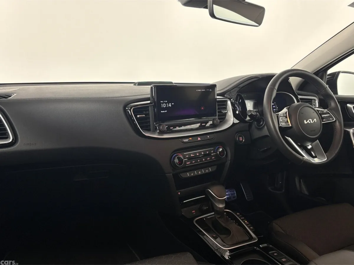 Kia XCeed Hatchback, Petrol Hybrid, 2024, Grey
