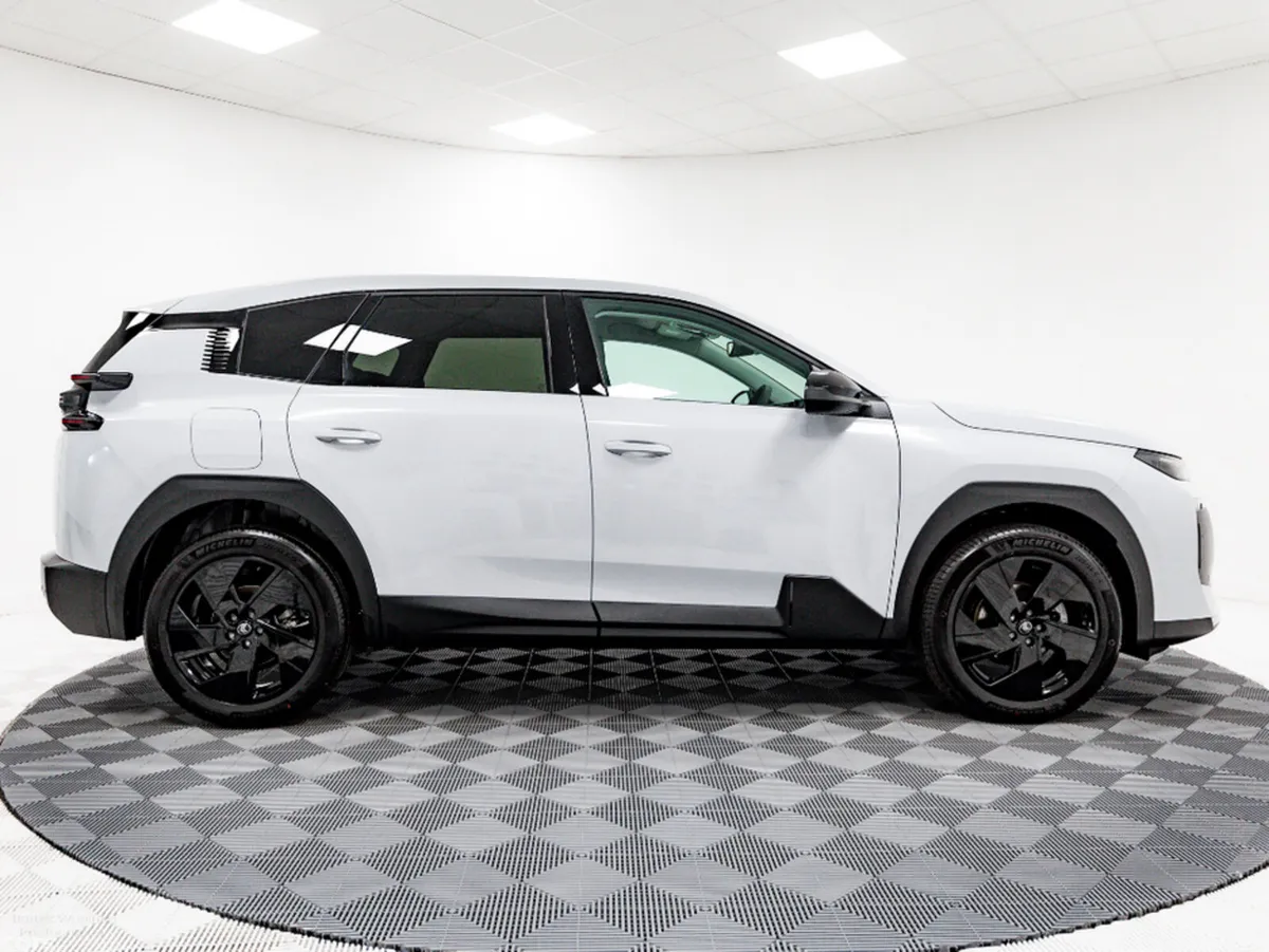 Citroen C5 Aircross SUV, Petrol Hybrid, 2026, White