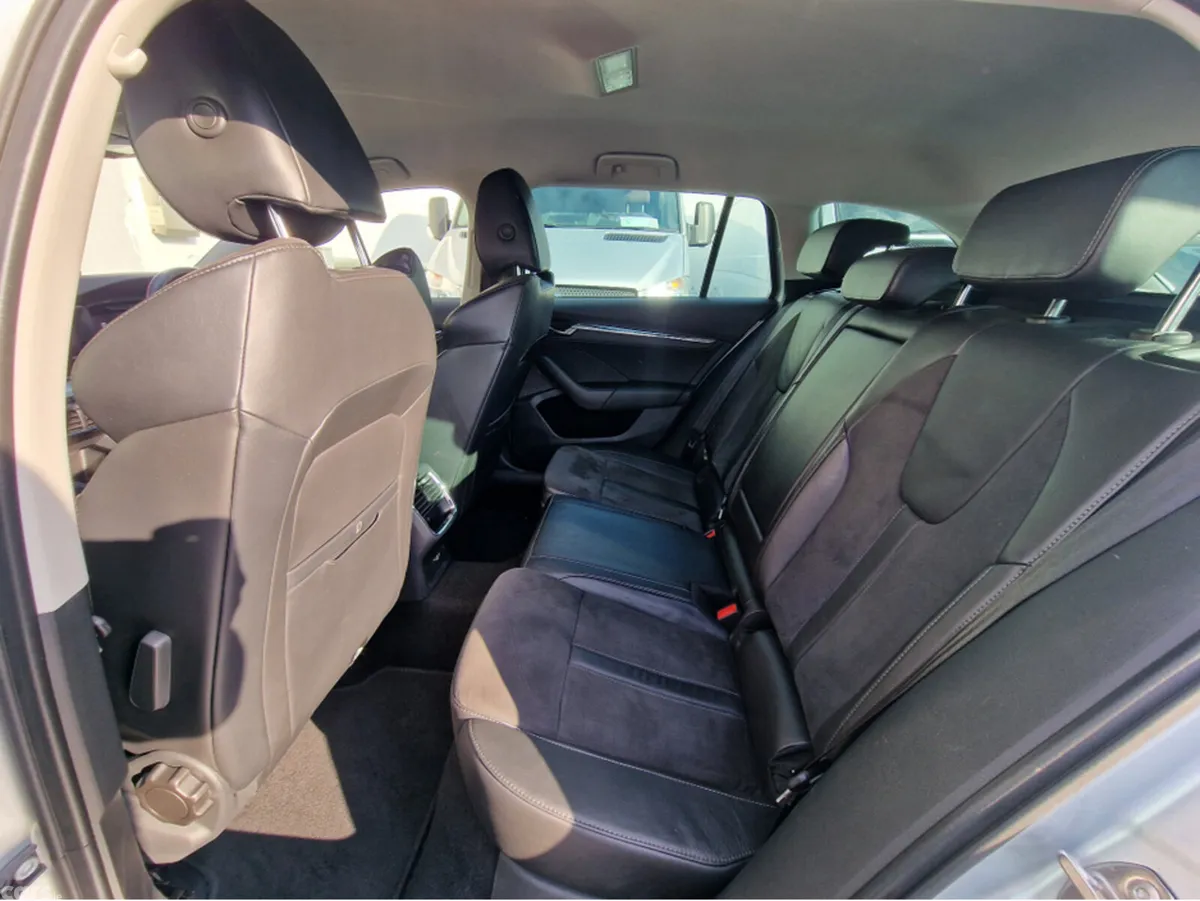 Skoda Octavia Estate, Petrol, 2020, Silver