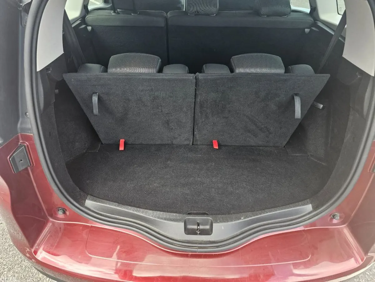 Renault Grand Scenic Hatchback, Diesel, 2020, Red