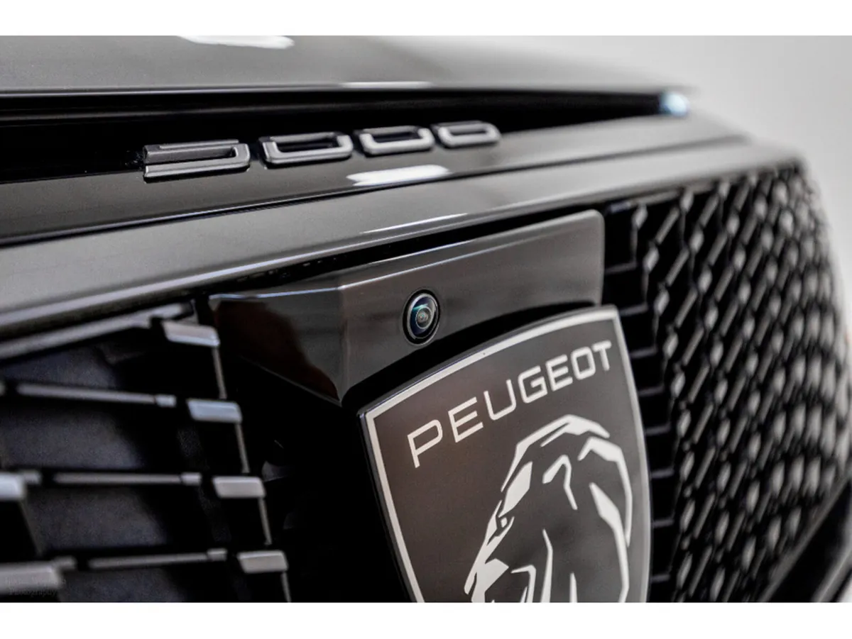 Peugeot 5008 SUV, Electric, 2026, Grey
