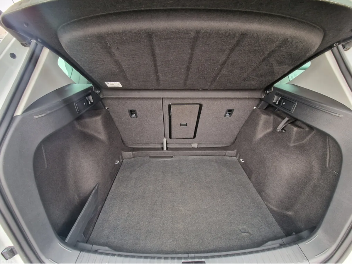 SEAT Ateca Hatchback, Diesel, 2017, White
