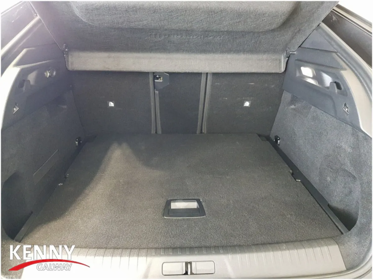 Peugeot 3008 MPV, Petrol Hybrid, 2025, Grey