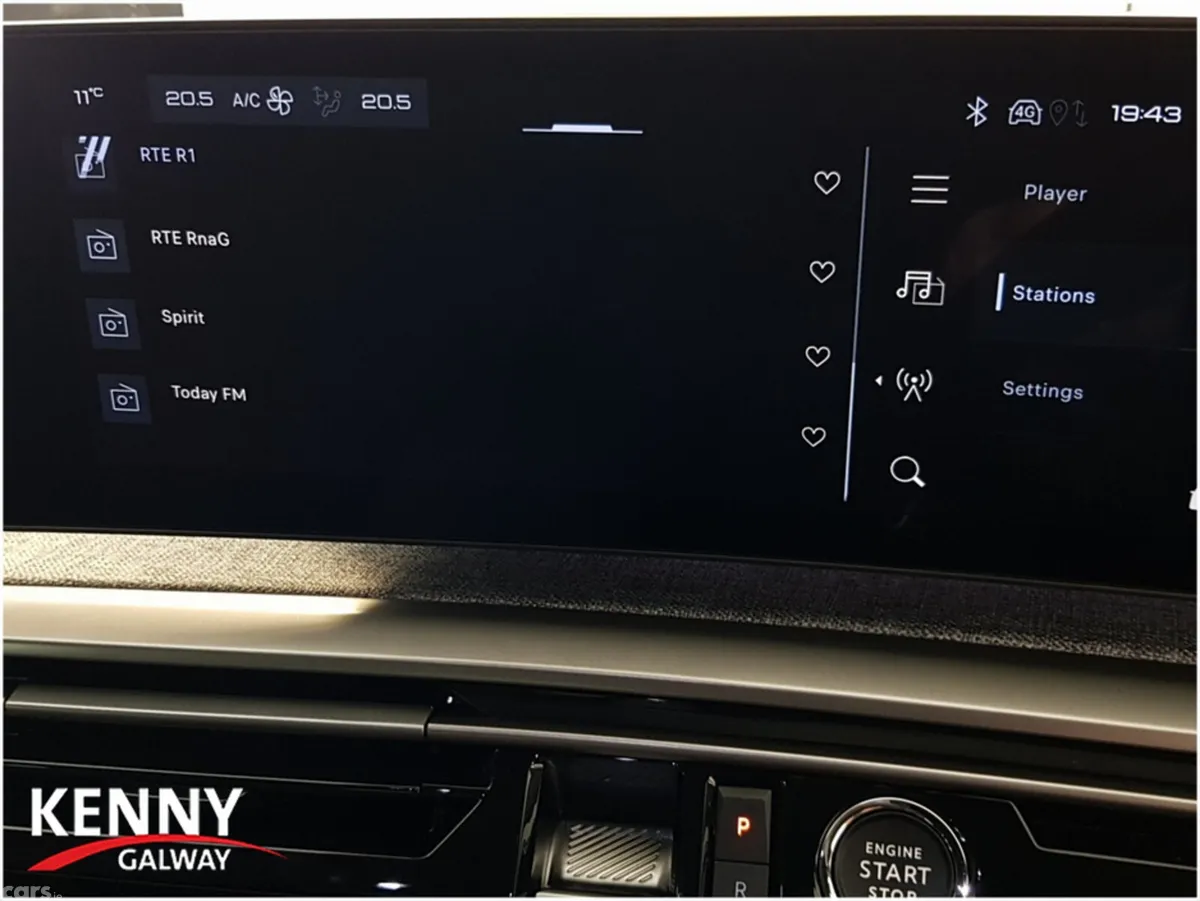 Peugeot 3008 MPV, Petrol Hybrid, 2025, Grey