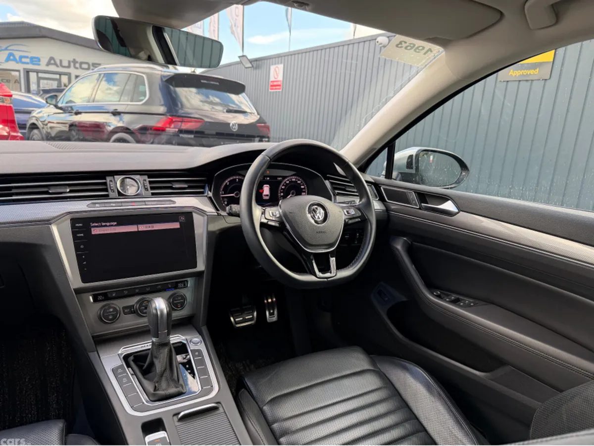 Volkswagen Passat Estate, Diesel, 2019, Black