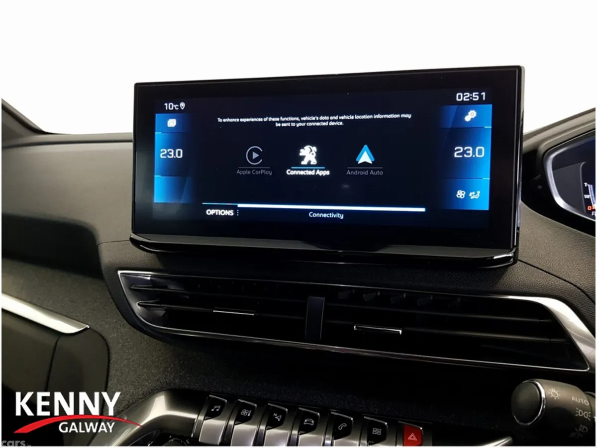 Peugeot 3008 MPV, Diesel, 2023, White