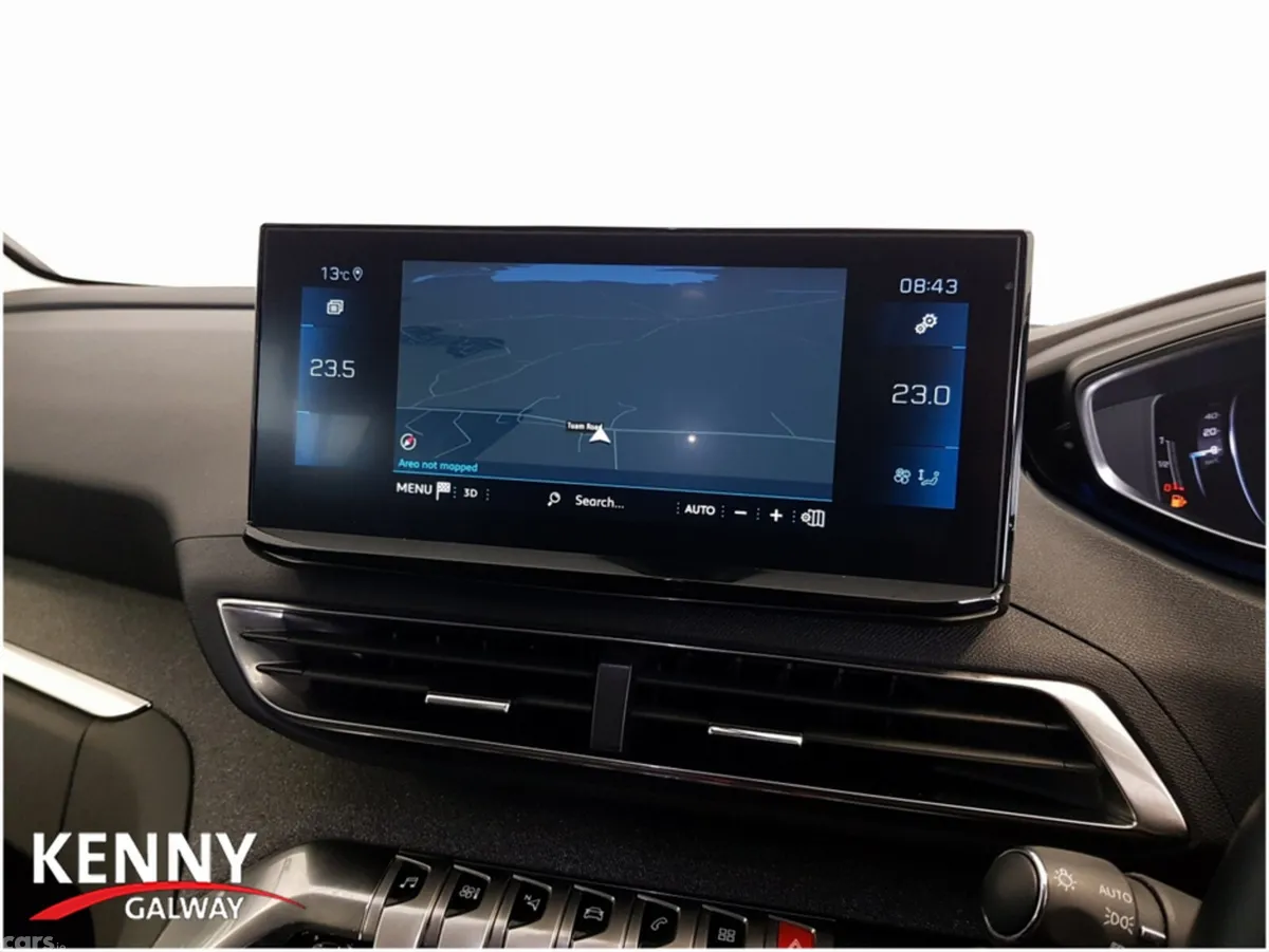 Peugeot 5008 MPV, Diesel, 2022, Blue