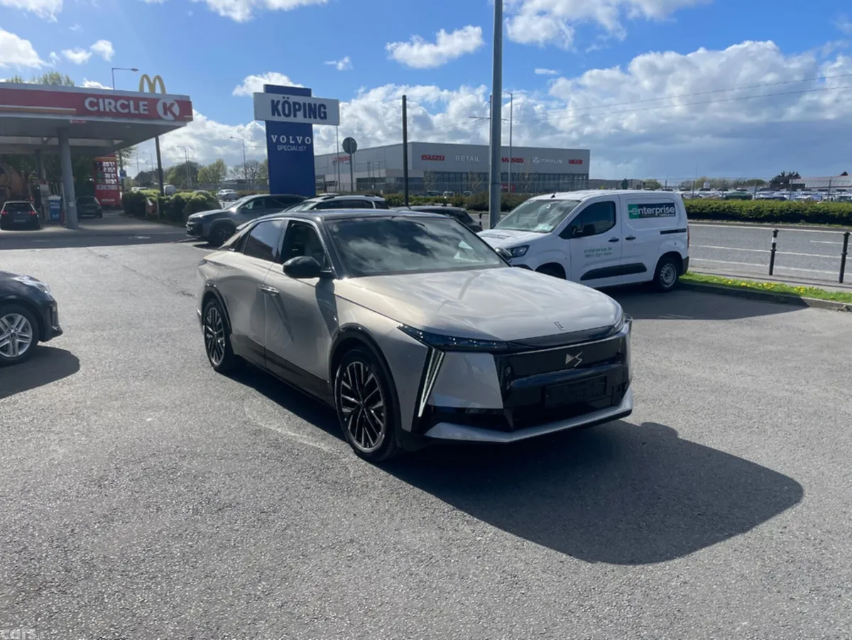 DS Automobiles Other Hatchback, Electric, 2026, Grey