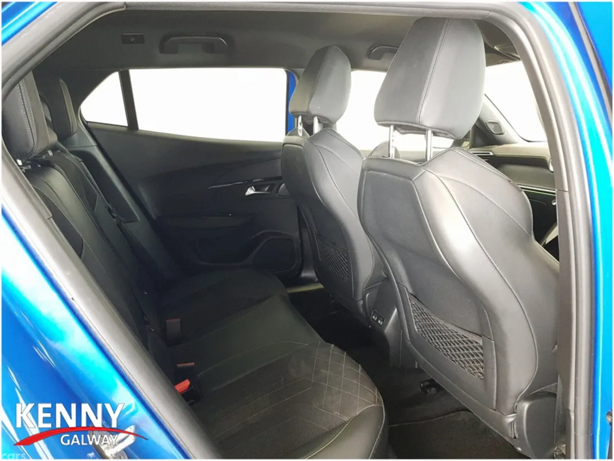 Peugeot 2008 Hatchback, Electric, 2023, Blue