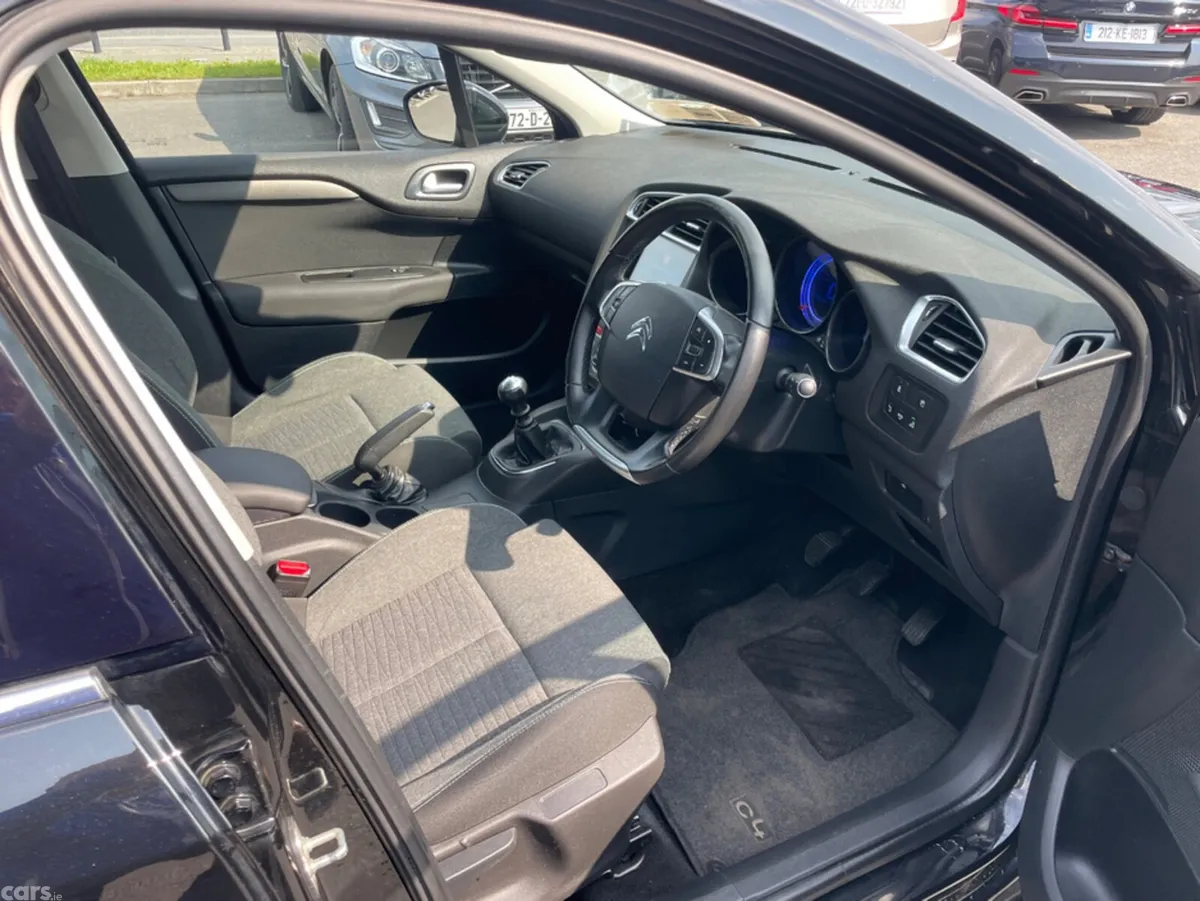Citroen C4 Hatchback, Petrol, 2017, Black
