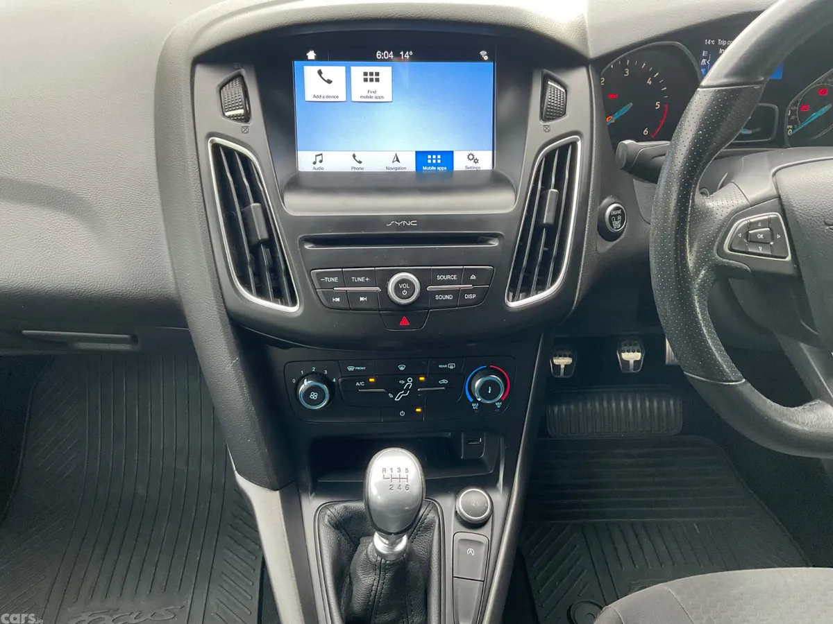 Ford Focus Hatchback, Diesel, 2017, Blue