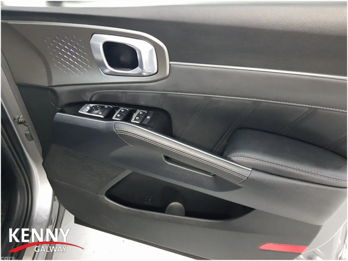 Kia Sorento MPV, Diesel, 2023, Grey