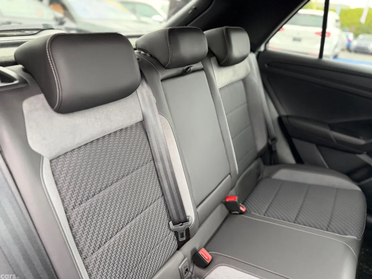 Volkswagen T-Roc SUV, Diesel, 2021, White