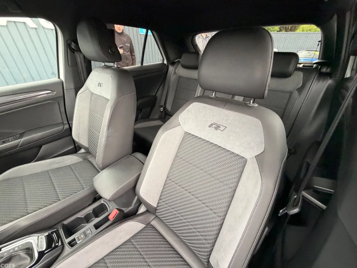 Volkswagen T-Roc SUV, Diesel, 2021, White