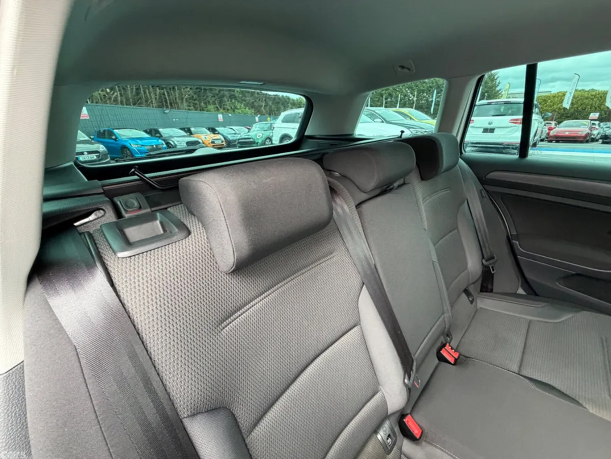 Volkswagen Golf Estate, Petrol, 2019, White