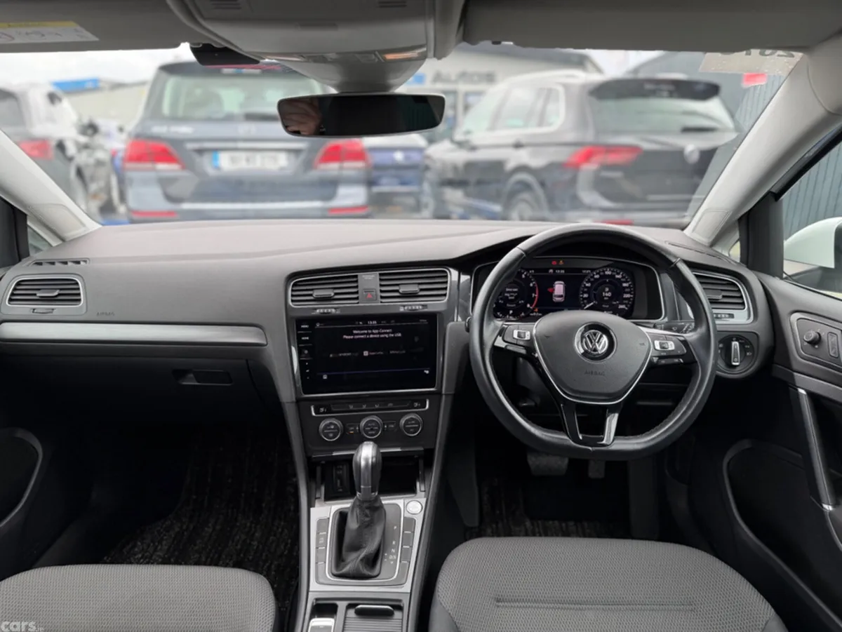 Volkswagen Golf Estate, Petrol, 2019, White