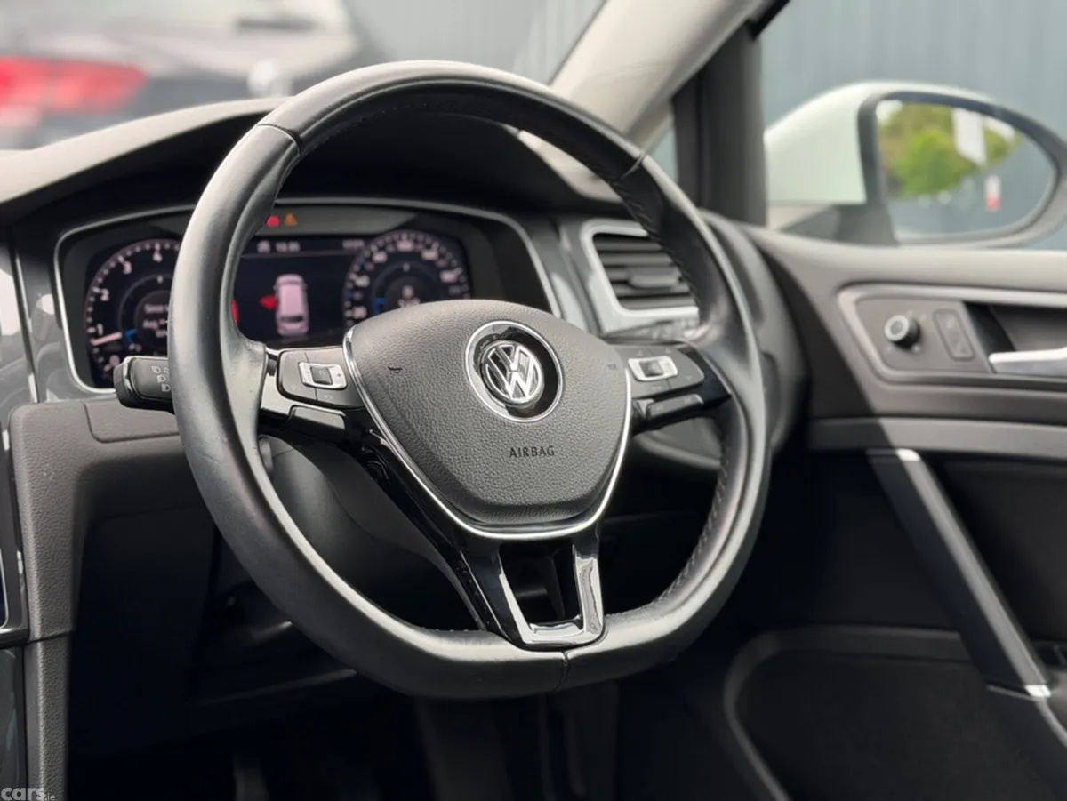 Volkswagen Golf Estate, Petrol, 2019, White