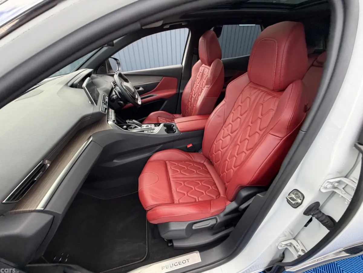 Peugeot 3008 SUV, Diesel, 2021, White