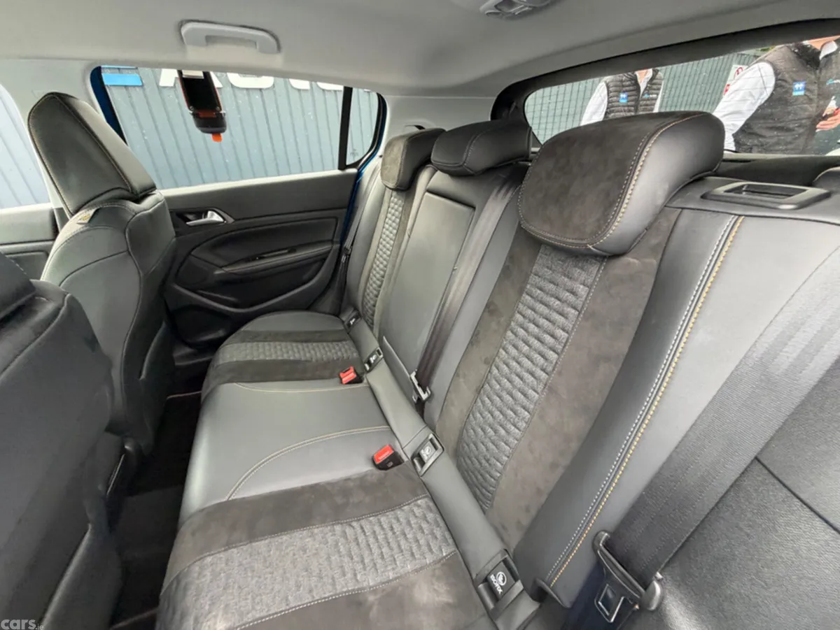 Peugeot 308 Hatchback, Diesel, 2021, Blue