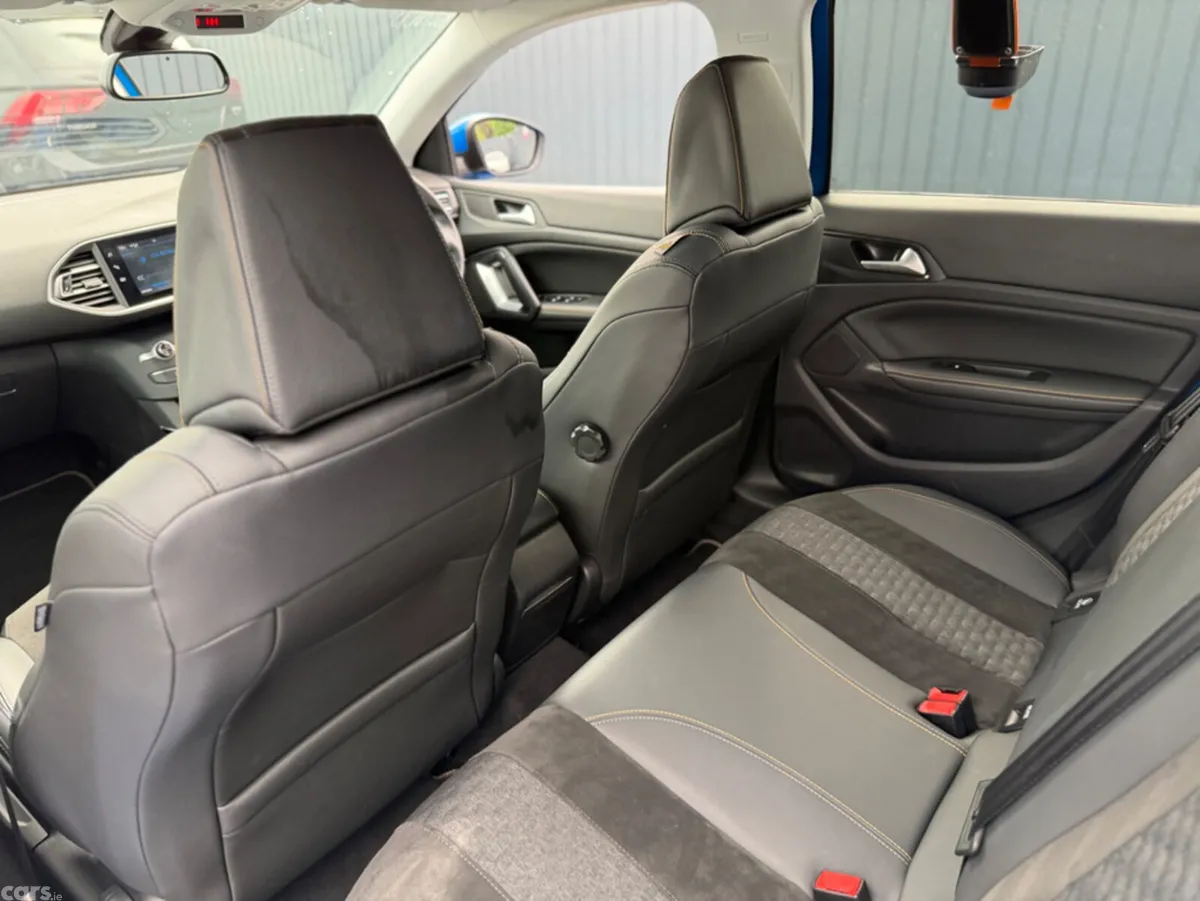 Peugeot 308 Hatchback, Diesel, 2021, Blue