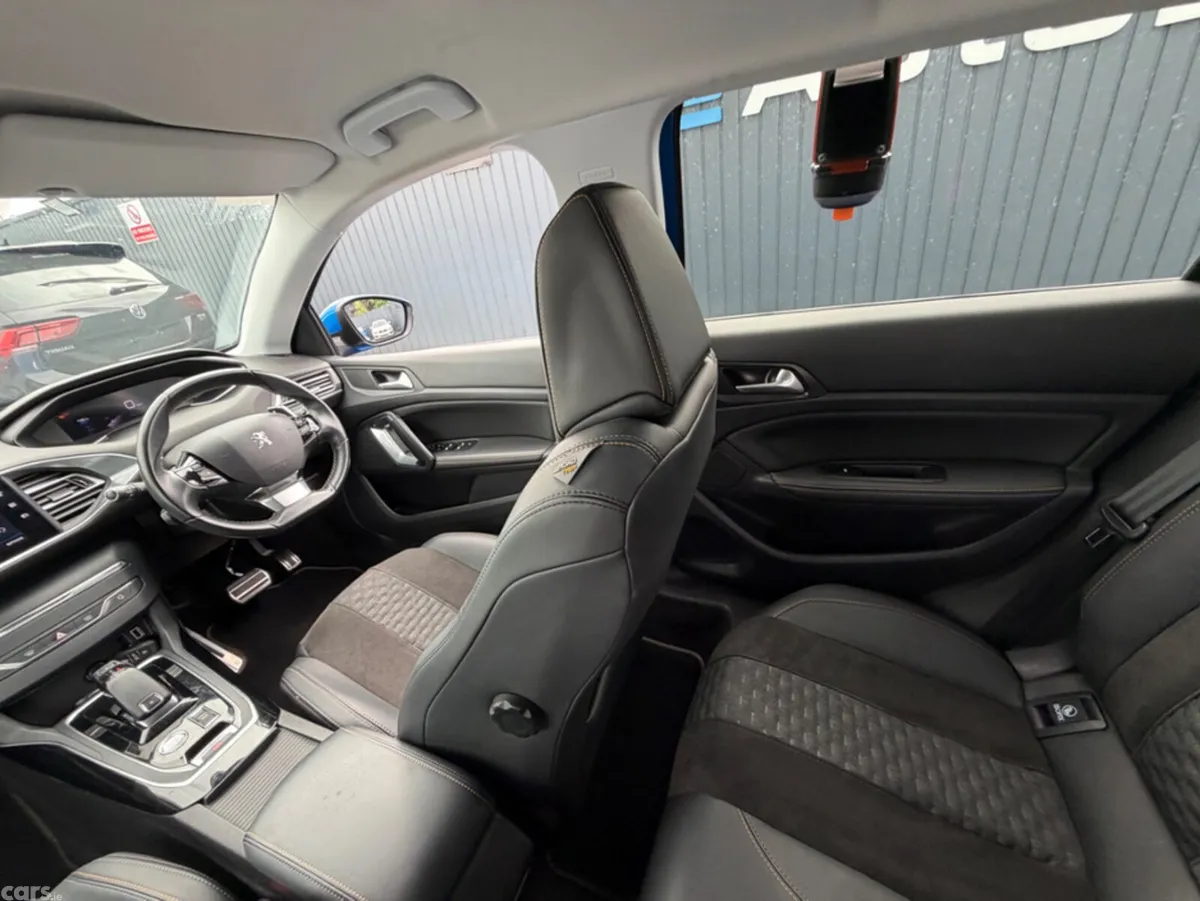 Peugeot 308 Hatchback, Diesel, 2021, Blue