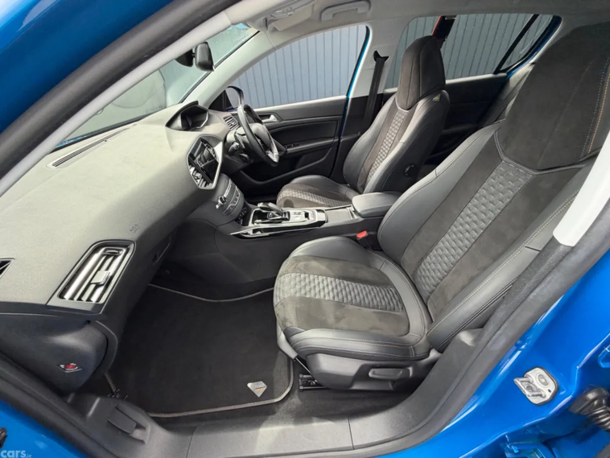 Peugeot 308 Hatchback, Diesel, 2021, Blue