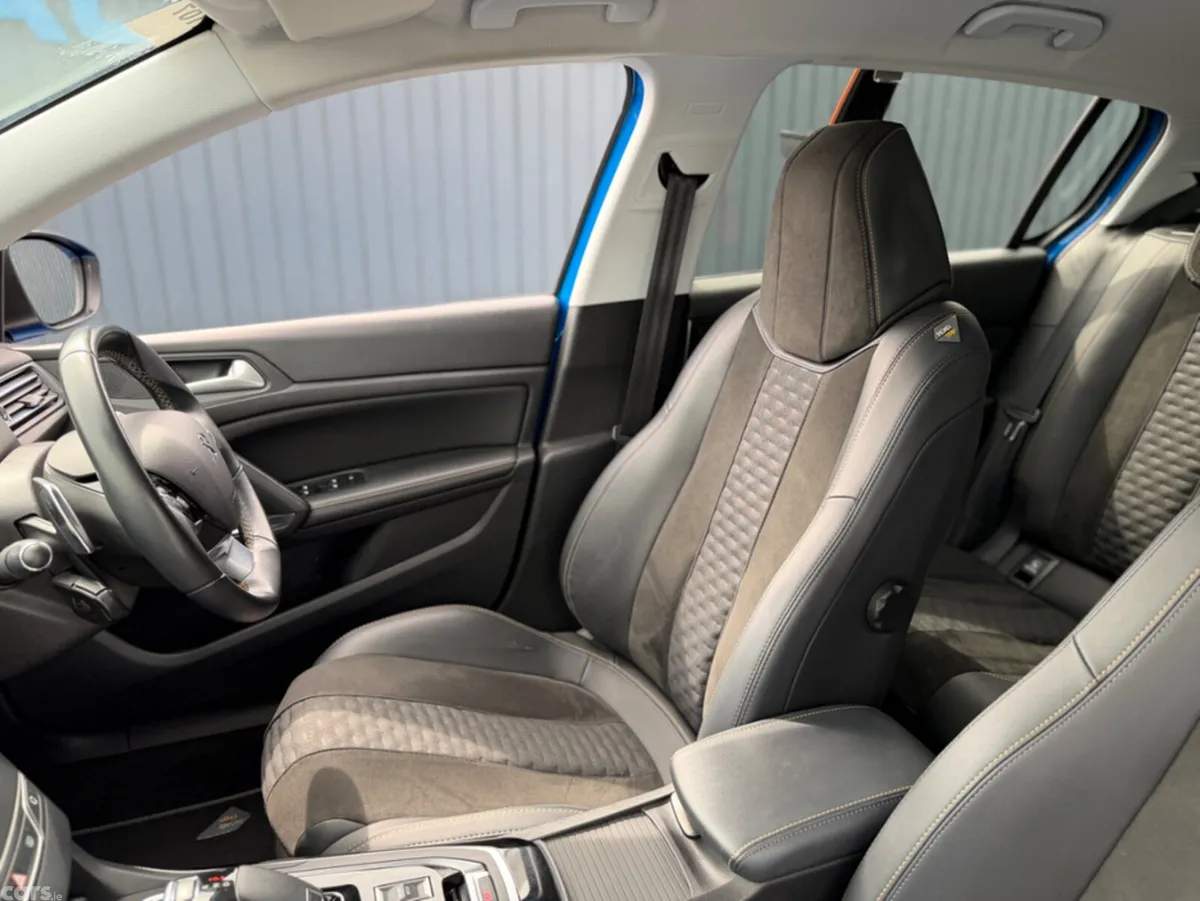 Peugeot 308 Hatchback, Diesel, 2021, Blue