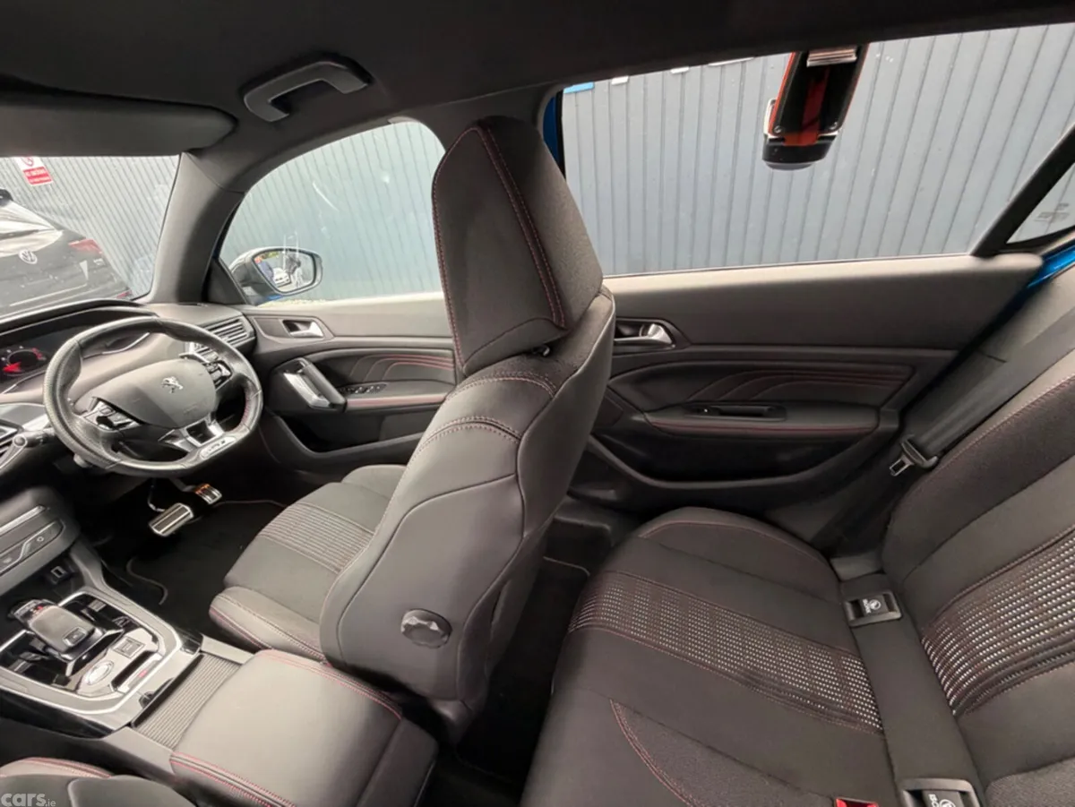 Peugeot 308 Hatchback, Diesel, 2021, Blue