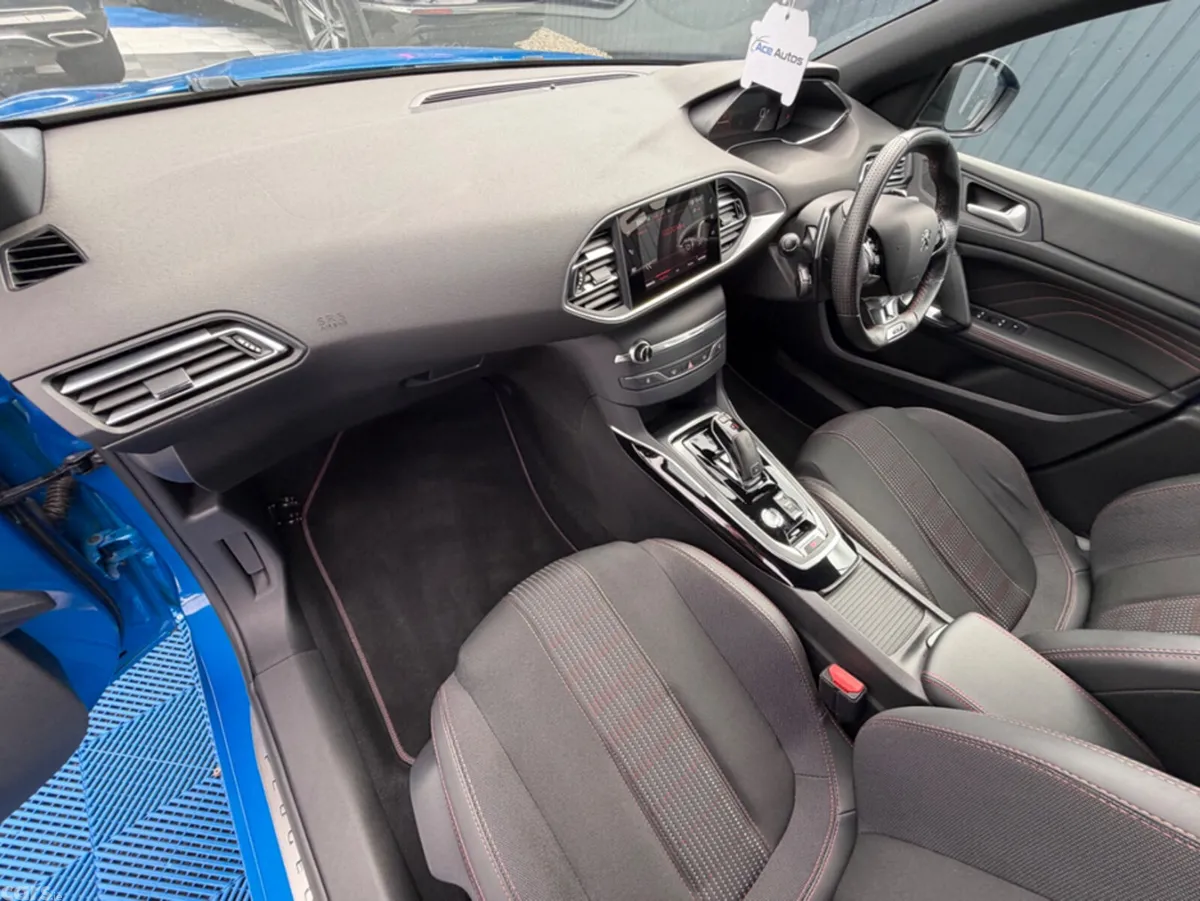 Peugeot 308 Hatchback, Diesel, 2021, Blue