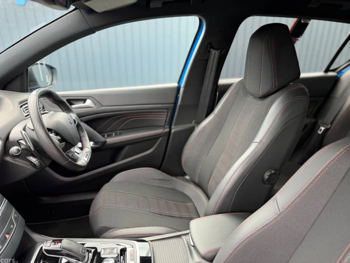 Peugeot 308 Hatchback, Diesel, 2021, Blue