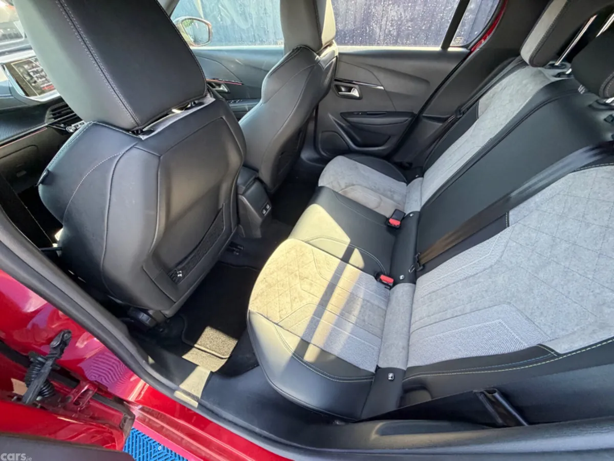 Peugeot 208 Hatchback, Petrol, 2021, Red