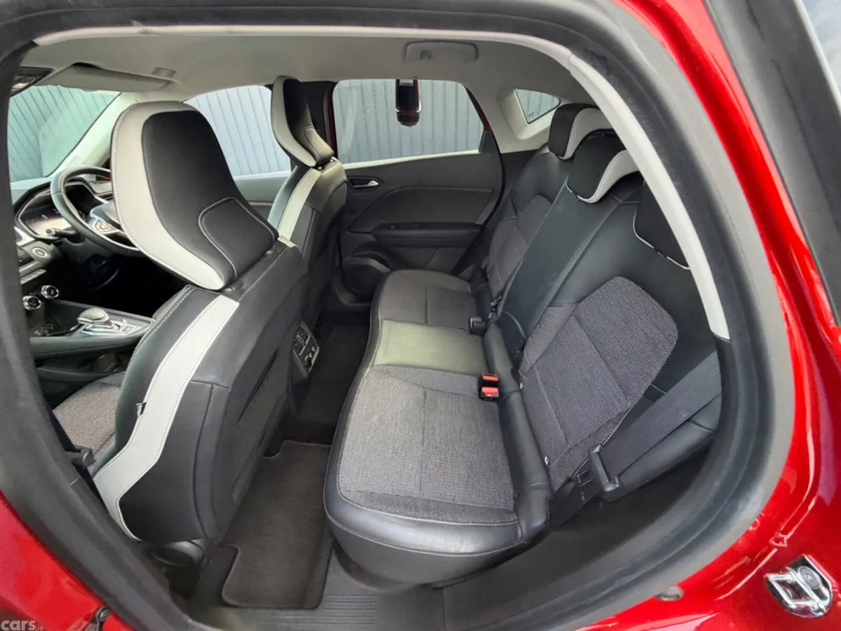 Renault Captur SUV, Petrol, 2021, Red