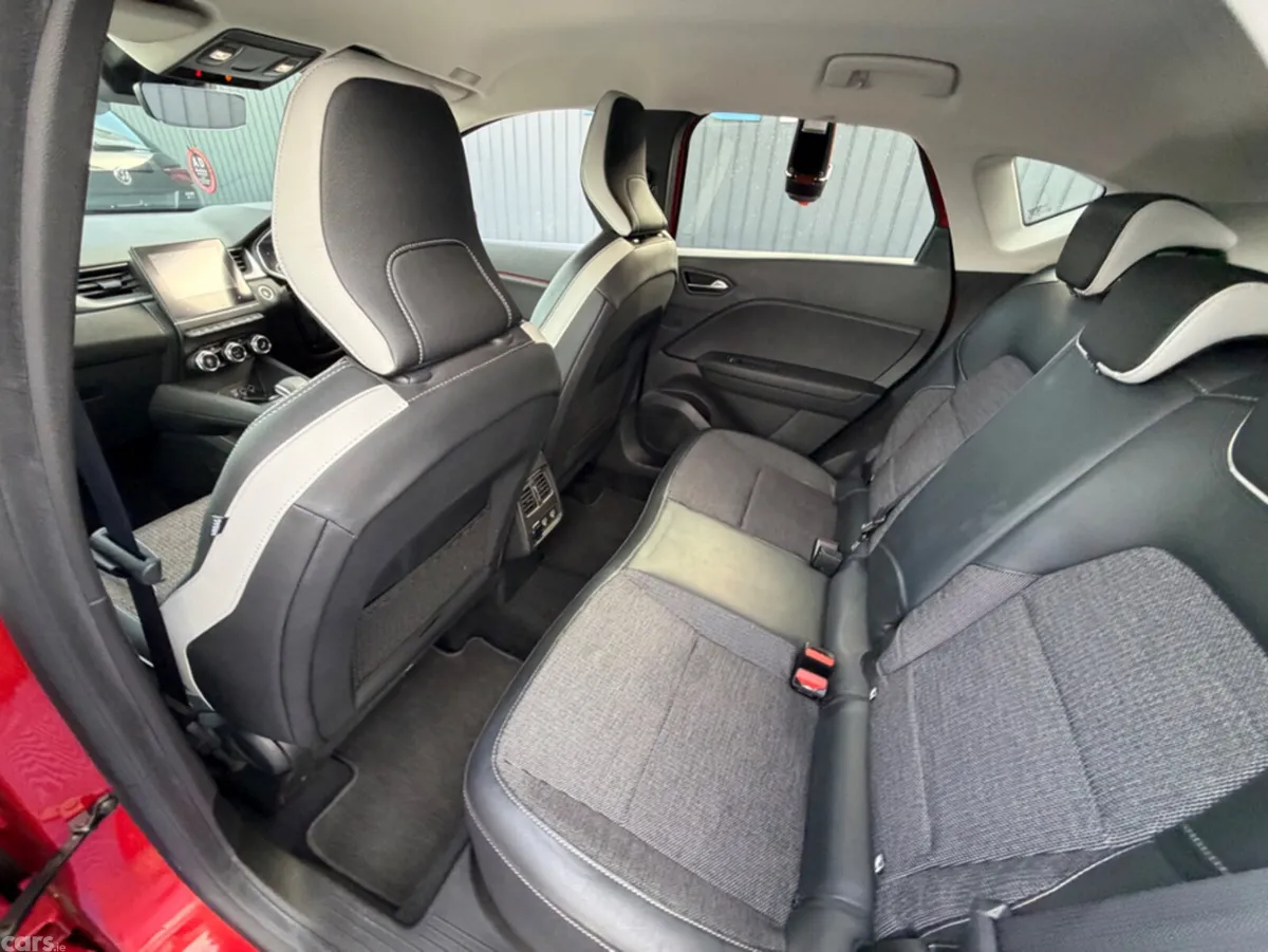 Renault Captur SUV, Petrol, 2021, Red