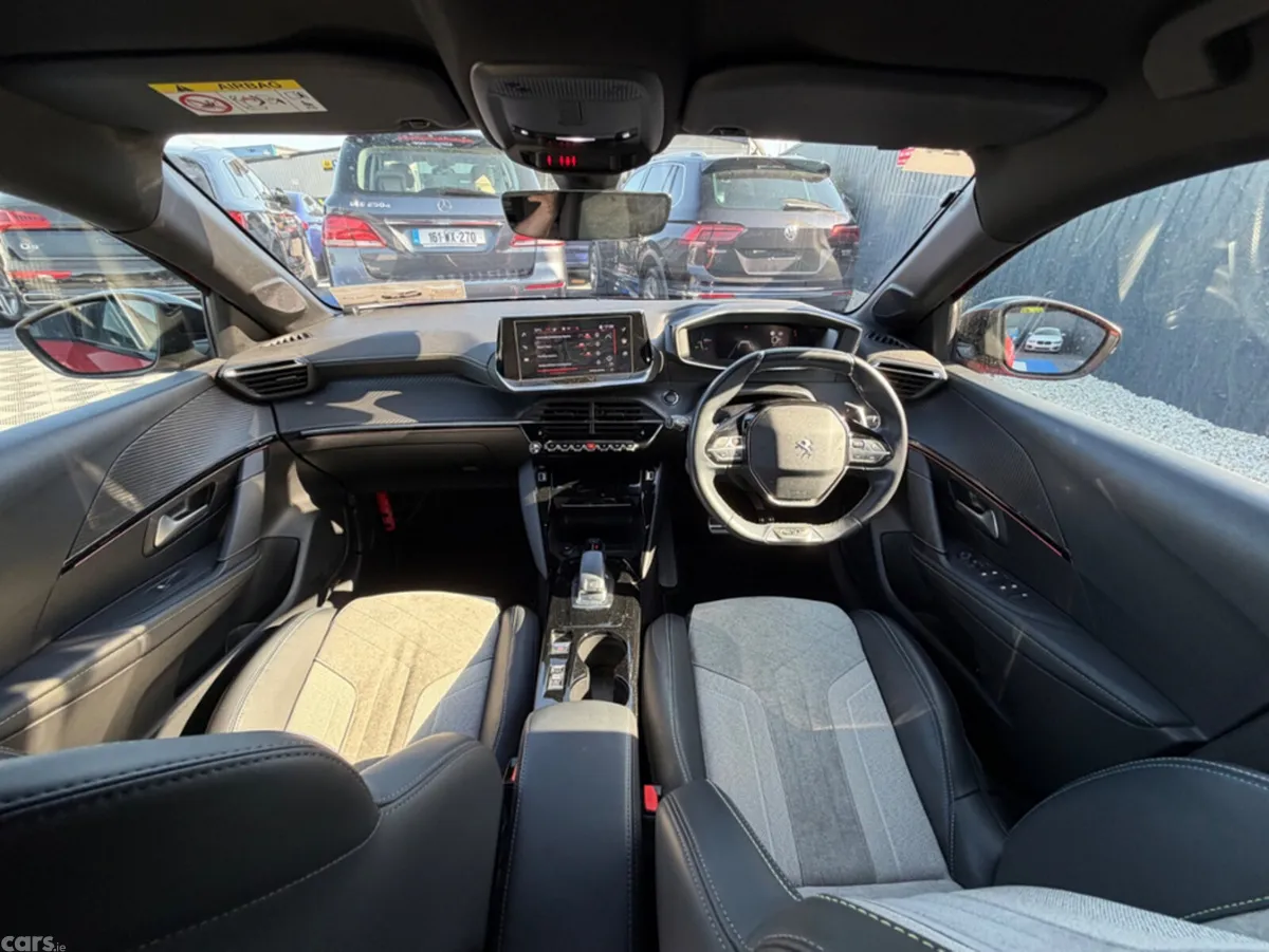 Peugeot 208 Hatchback, Petrol, 2021, Red