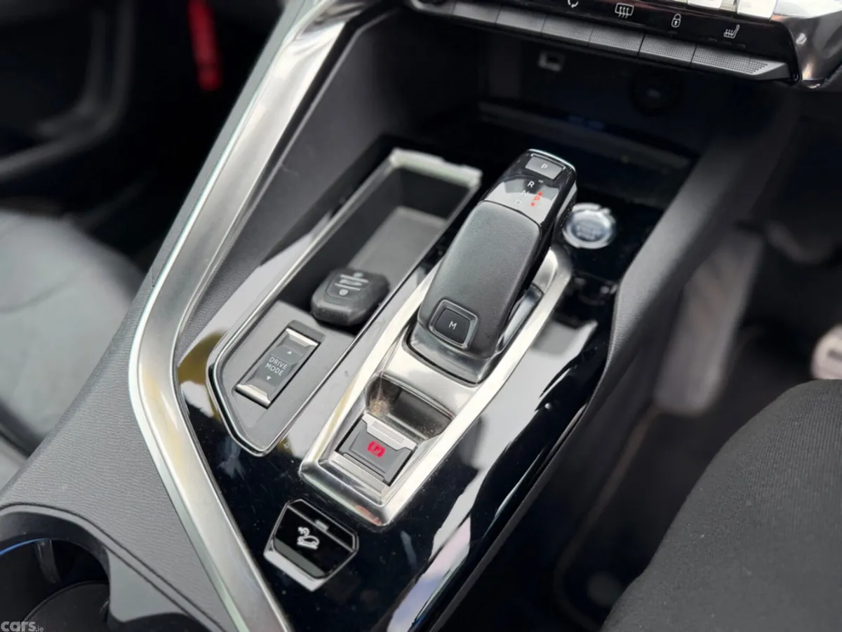 Peugeot 3008 SUV, Diesel, 2021, Blue