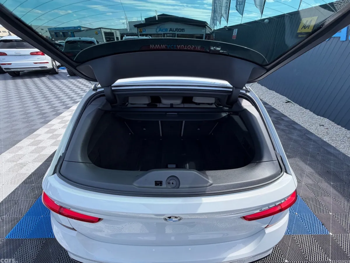 BMW 3-Series Estate, Diesel, 2022, White
