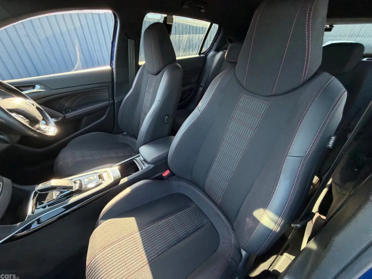 Peugeot 308 Hatchback, Diesel, 2020, Blue