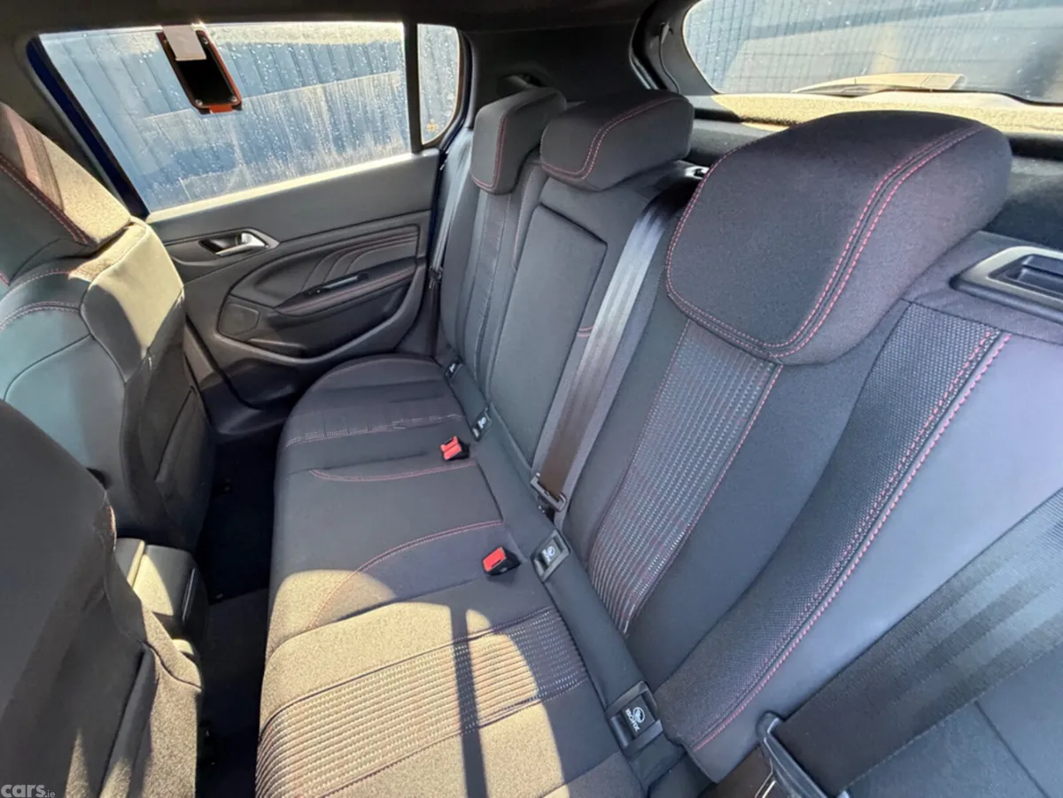 Peugeot 308 Hatchback, Diesel, 2020, Blue